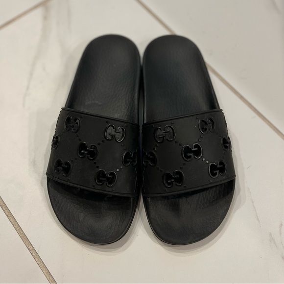 Gucci GG Rubber Slides - size 38 - Picture 4 of 5